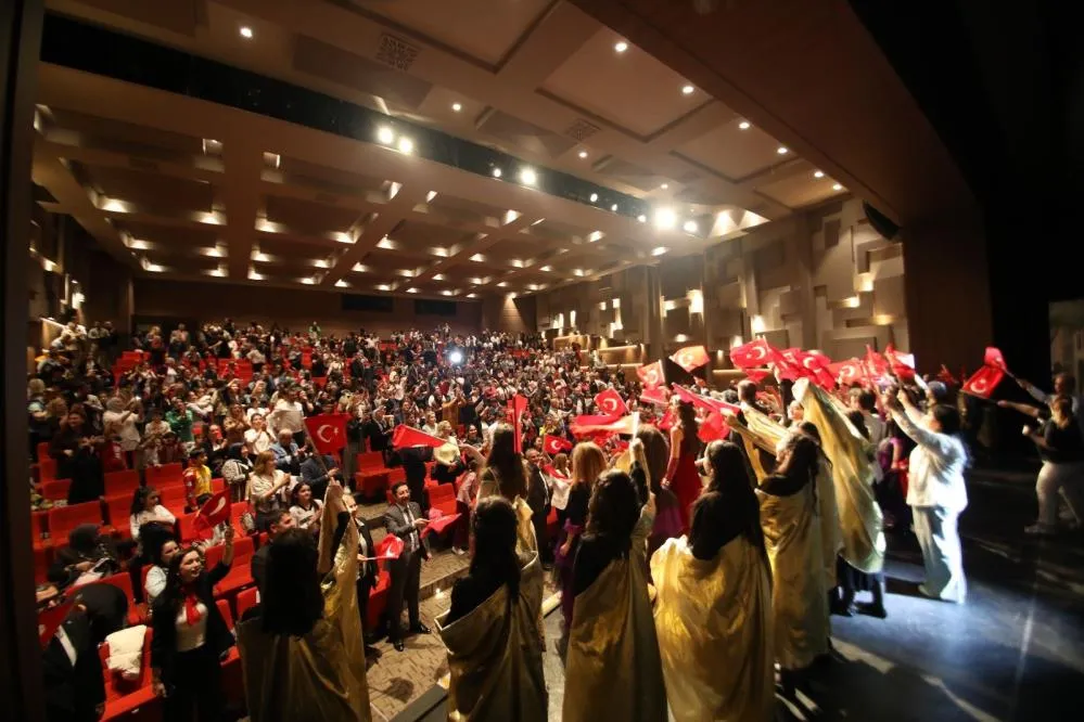 GKV’liler 'Bir Shakespeare Rüyası'nı sahneledi